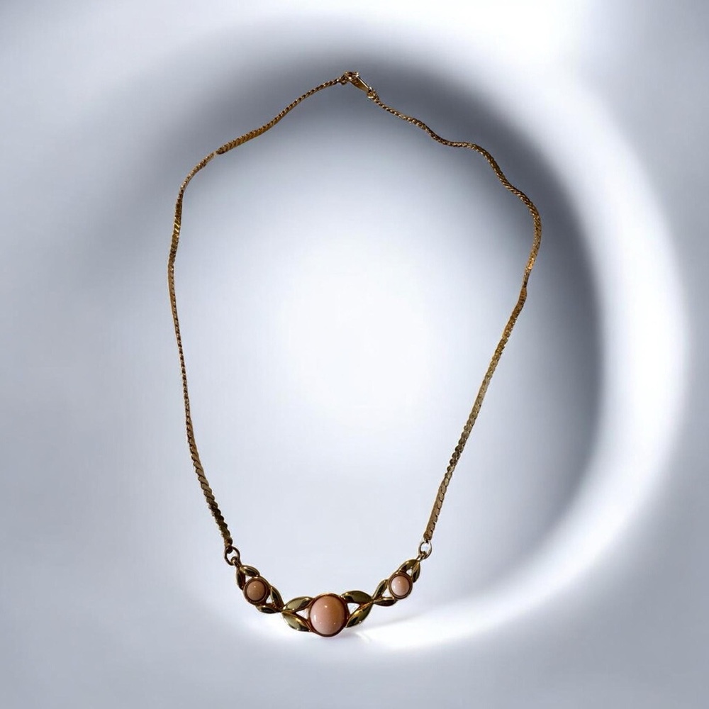 Avon Gold and Pink Vintage Necklace